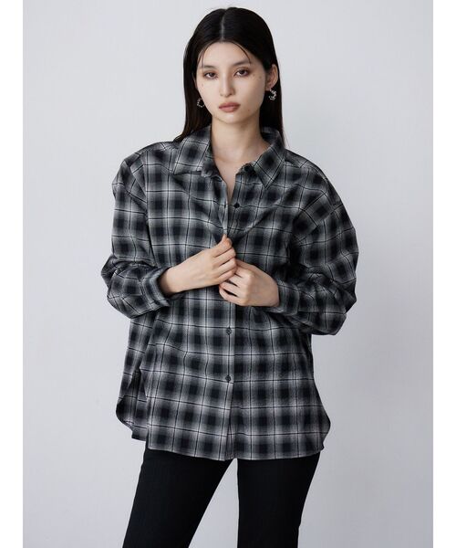 MURUA（ムルーア）の「オフショルマルチウェイシャツ【２WAY】【３WAY】（シャツ/ブラウス・レディース・ホワイト/ブラウン/ブラック・FREE）」の15枚目の写真