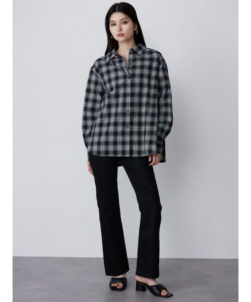 MURUA（ムルーア）の「オフショルマルチウェイシャツ【２WAY】【３WAY】（シャツ/ブラウス・レディース・ホワイト/ブラウン/ブラック・FREE）」の18枚目の写真