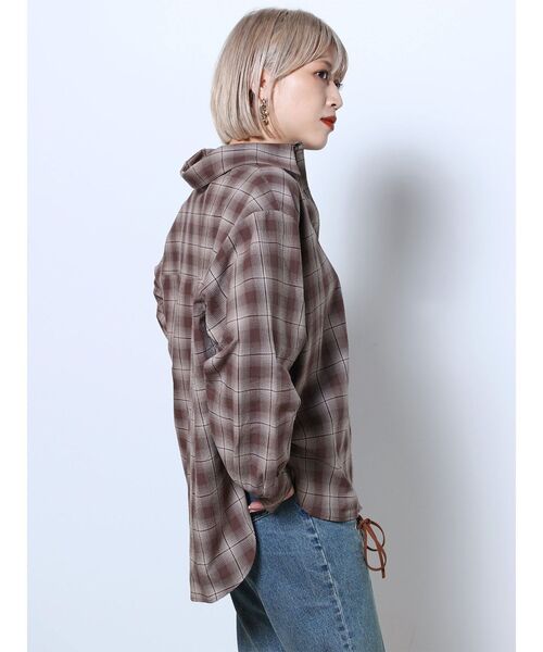 MURUA（ムルーア）の「オフショルマルチウェイシャツ【２WAY】【３WAY】（シャツ/ブラウス・レディース・ホワイト/ブラウン/ブラック・FREE）」の11枚目の写真