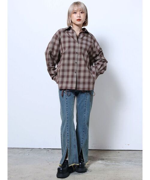 MURUA（ムルーア）の「オフショルマルチウェイシャツ【２WAY】【３WAY】（シャツ/ブラウス・レディース・ホワイト/ブラウン/ブラック・FREE）」の20枚目の写真