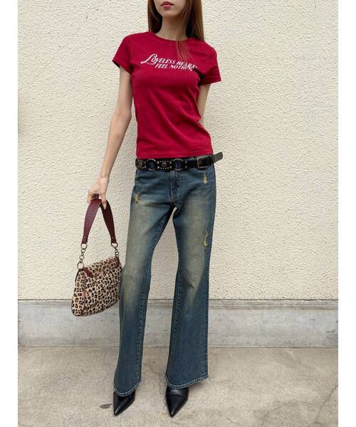 EVRIS（エヴリス）の「ヴィンテージライクダメージフレアデニムパンツ（デニムパンツ・レディース・インディゴブルー/ブラック・SMALL/MEDIUM）」の9枚目の写真