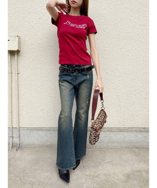 EVRIS（エヴリス）の「ヴィンテージライクダメージフレアデニムパンツ（デニムパンツ・レディース・インディゴブルー/ブラック・SMALL/MEDIUM）」の10枚目の写真