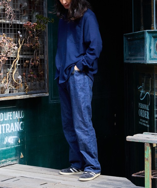 WILD LIFE TAILOR Adam et Rope'（ワイルドテーラーアダムエロペ　）の「【WILD LIFE TAILOR】カディコットン ロングスリーブ レギュラーカラーシャツ / ロングシーズン着用可能（シャツ/ブラウス・メンズ・グレー/ブラック系その他3・M/L）」の5枚目の写真