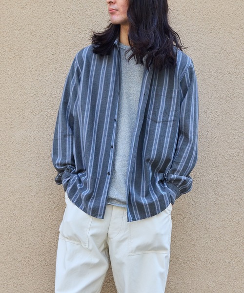 WILD LIFE TAILOR Adam et Rope'（ワイルドテーラーアダムエロペ　）の「【WILD LIFE TAILOR】カディコットン ロングスリーブ レギュラーカラーシャツ / ロングシーズン着用可能（シャツ/ブラウス・メンズ・グレー/ブラック系その他3・M/L）」の14枚目の写真