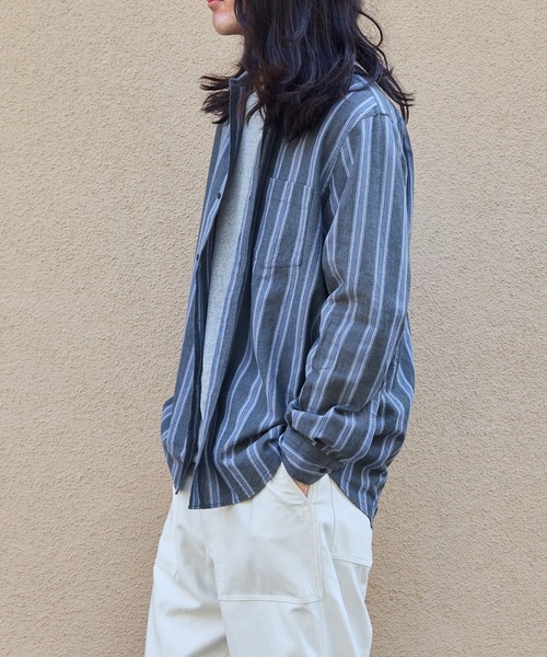 WILD LIFE TAILOR Adam et Rope'（ワイルドテーラーアダムエロペ　）の「【WILD LIFE TAILOR】カディコットン ロングスリーブ レギュラーカラーシャツ / ロングシーズン着用可能（シャツ/ブラウス・メンズ・グレー/ブラック系その他3・M/L）」の15枚目の写真