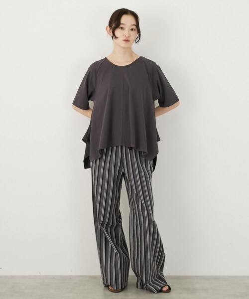 LOGEMENT DE CLAIRE（ロジュモンドクレール）の「【LOURMARIN】フレアーヘムTシャツ（Tシャツ/カットソー・レディース・グリーン/スミクロ/オフホワイト・FREE）」の13枚目の写真