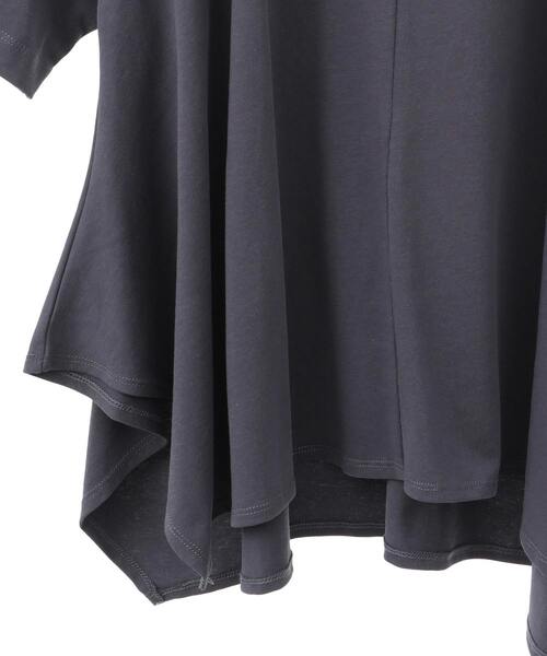 LOGEMENT DE CLAIRE（ロジュモンドクレール）の「【LOURMARIN】フレアーヘムTシャツ（Tシャツ/カットソー・レディース・グリーン/スミクロ/オフホワイト・FREE）」の18枚目の写真