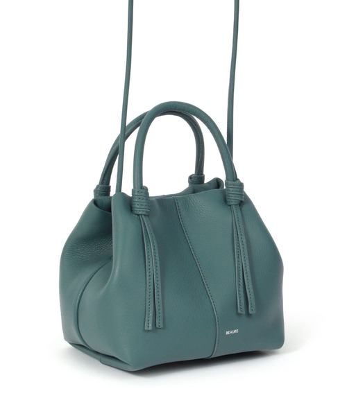 Beau're(ヴュレ)の「BEAURE boat shape ショルダー Bag(ショルダーバッグ・レディース・グレー/シルバー/ブラック/ブラウン/ブルーグリーン・FREE)」の19枚目の写真