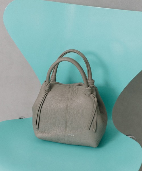 Beau're(ヴュレ)の「BEAURE boat shape ショルダー Bag(ショルダーバッグ・レディース・グレー/シルバー/ブラック/ブラウン・FREE)」の10枚目の写真
