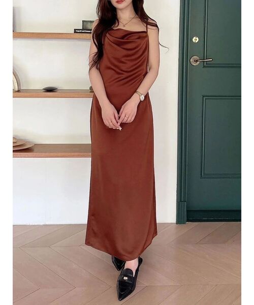 MERCURYDUO(マーキュリーデュオ)の「サテンキャミナローワンピース(ワンピース・レディース・ダークブラウン/ブラック/ミント/ベビーピンク・SMALL/MEDIUM)」の1枚目の写真