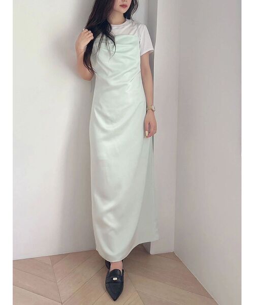 MERCURYDUO(マーキュリーデュオ)の「サテンキャミナローワンピース(ワンピース・レディース・ダークブラウン/ブラック/ミント/ベビーピンク・SMALL/MEDIUM)」の3枚目の写真