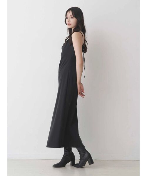 MERCURYDUO(マーキュリーデュオ)の「サテンキャミナローワンピース(ワンピース・レディース・ダークブラウン/ブラック/ミント/ベビーピンク・SMALL/MEDIUM)」の9枚目の写真