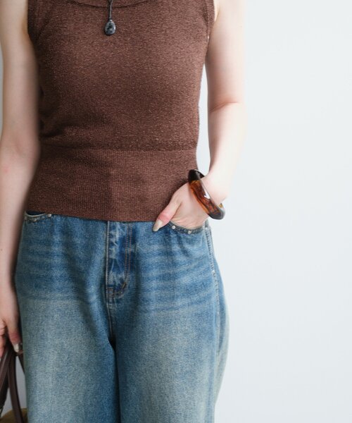 Kastane(カスタネ)の「【新色追加/4色展開/前後2WAY】ブークレニットタンク(タンクトップ・レディース・チャコールグレー/サックスブルー/アイボリー/ブラウン・FREE)」の6枚目の写真