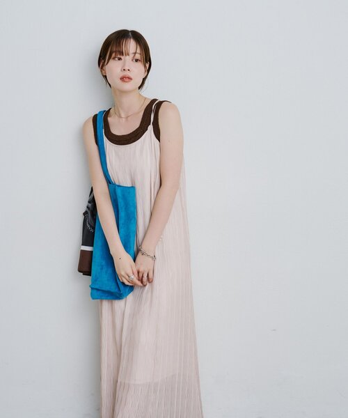 Kastane(カスタネ)の「【新色追加/4色展開/前後2WAY】ブークレニットタンク(タンクトップ・レディース・チャコールグレー/サックスブルー/アイボリー/ブラウン・FREE)」の14枚目の写真