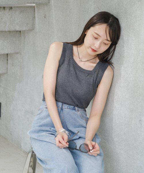 Kastane（カスタネ）の「【新色追加/4色展開/前後2WAY】ブークレニットタンク（タンクトップ・レディース・チャコールグレー/サックスブルー/アイボリー/ブラウン・FREE）」の12枚目の写真