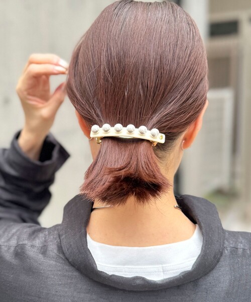 NOLLEY’S（ノーリーズ）の「パールバレッタ（バレッタ/ヘアクリップ・レディース・ブラウン系その他/ブラック/オフホワイト・FREE）」の5枚目の写真