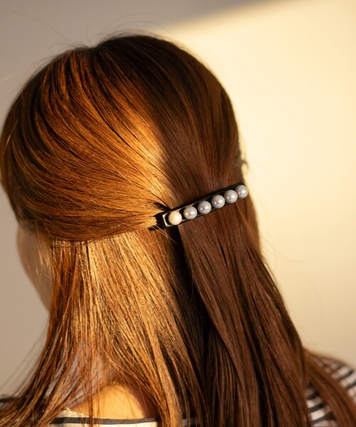 NOLLEY’S（ノーリーズ）の「パールバレッタ（バレッタ/ヘアクリップ・レディース・ブラウン系その他/ブラック/オフホワイト・FREE）」の8枚目の写真