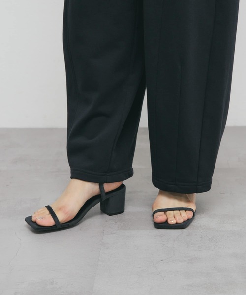 KBF（ケイビーエフ）の「スリムストラップサンダル（サンダル・レディース・ネイビー/イエロー・36/37/38）」の5枚目の写真