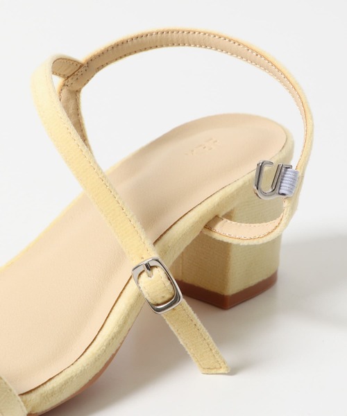 KBF（ケイビーエフ）の「スリムストラップサンダル（サンダル・レディース・ネイビー/イエロー・36/37/38）」の19枚目の写真