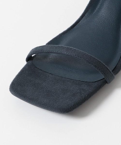 KBF（ケイビーエフ）の「スリムストラップサンダル（サンダル・レディース・ネイビー/イエロー・36/37/38）」の20枚目の写真