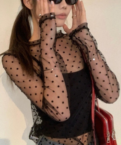 Nia(ニア)の「Nia(ニア)/ドット柄シースルートップス(Tシャツ/カットソー・レディース・ブラック/アイボリー・SMALL/MEDIUM)」の1枚目の写真