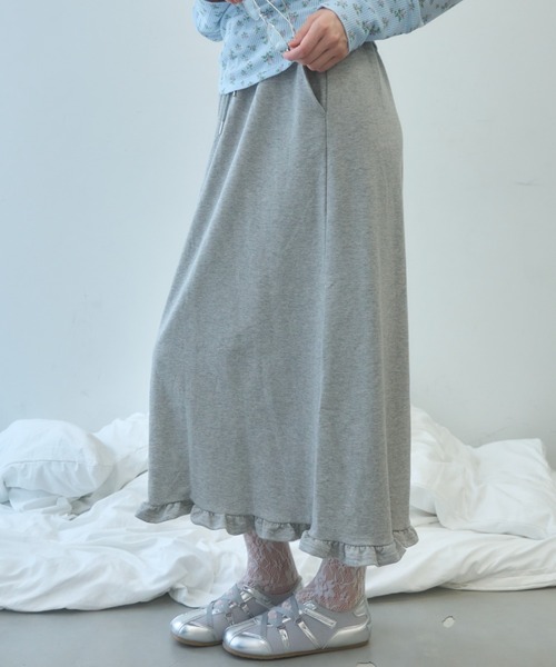Birthday room(バースデイルーム)の「フリルスウェットロングスカート/frilled sweat long skirt(スカート・レディース・ホワイト/グレー・FREE)」の11枚目の写真