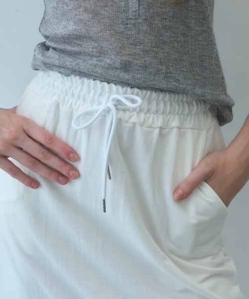 Birthday room(バースデイルーム)の「フリルスウェットロングスカート/frilled sweat long skirt(スカート・レディース・ホワイト/グレー・FREE)」の4枚目の写真