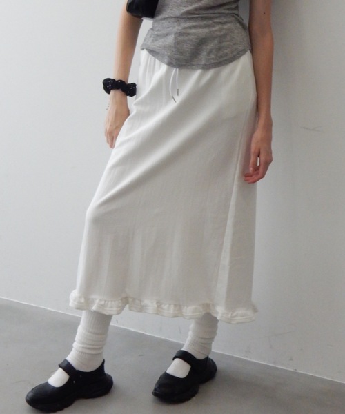 Birthday room(バースデイルーム)の「フリルスウェットロングスカート/frilled sweat long skirt(スカート・レディース・ホワイト/グレー・FREE)」の17枚目の写真
