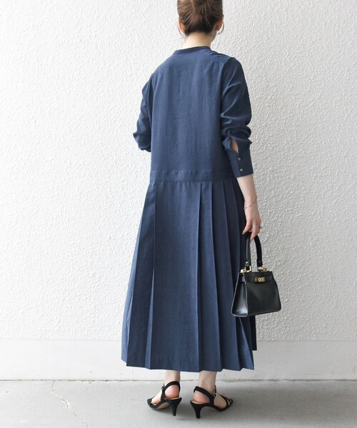 さあやん SHIPS ネイビー プリーツワンピース セール】SHIPS any:〈洗濯機可能〉ピーチスキン サイド プリーツ