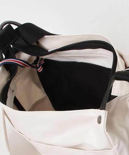 Jack Gomme（ジャックゴム）の「JACK GOMME Paris NICO LIGHT SHOULDER BAG ジャックゴム パリス ニコ ショルダーバッグ（ショルダーバッグ・レディース・ホワイト系1/ベージュ系1/グリーン系1・FREE）」の19枚目の写真