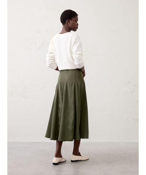BANANA REPUBLIC FACTORY STORE（バナナリパブリック ファクトリーストア）の「BANANA REPUBLIC FACTORY STORE　　ゴデットツイル ミディスカート（スカート・レディース・ネイビー/レッド/ブラック/グリーン・2/4/0/8/6）」の5枚目の写真