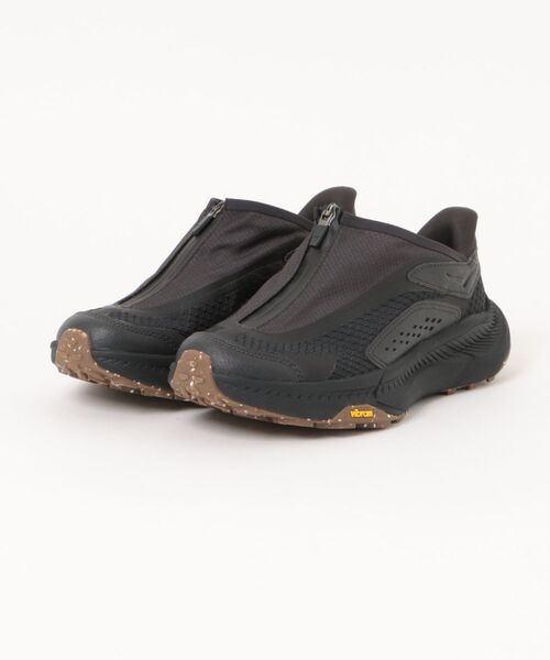 HOKA(ホカ)の「【HOKA】1162850-CRBN U PROJECT TRANSPORT プロジェクトトランスポート(スニーカー・メンズ・ブラック・28.5/27.5/28/26.5/27/26)」の1枚目の写真