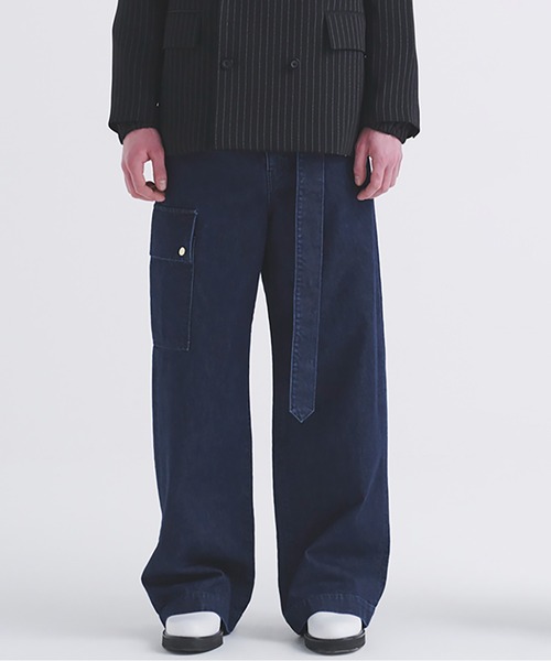 CULLNI(クルニ)の「Cargo Extra Wide Denim Pants with Long Belt(デニムパンツ・メンズ・ブラック/ネイビー/ブルー・2/1/0)」の2枚目の写真