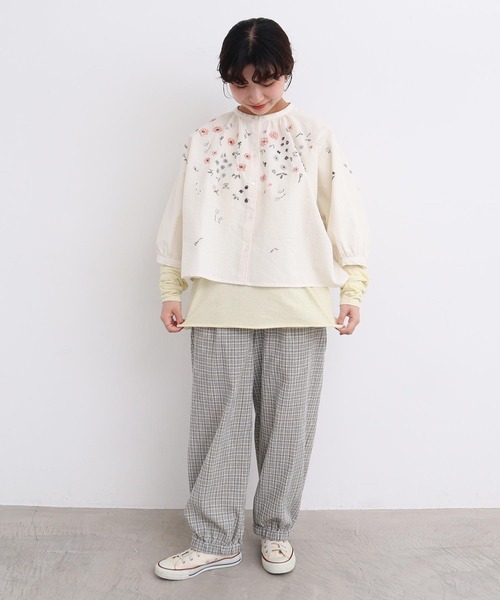 l'atelier du savon(アトリエドサボン)の「やさしいチェック 裾しぼりパンツ(その他パンツ・レディース・ベージュ・FREE)」の15枚目の写真