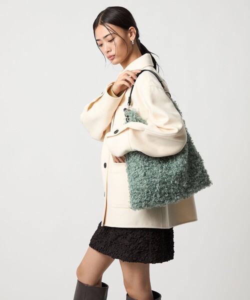 EMMEL REFINES（エメルリファインズ）の「＜EMMEL REFINES＞EM カーリー フェイクファー １ショルダー トートバッグ（トートバッグ・レディース・ケリーグリーン/ライトブルー/ダークブラウン/ライトピンク・FREE）」の5枚目の写真