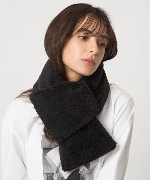 TAION（タイオン）の「【別注】＜TAION＞ダウンボア マフラー（マフラー・レディース・モカ/オフホワイト/ブラック・FREE）」の2枚目の写真