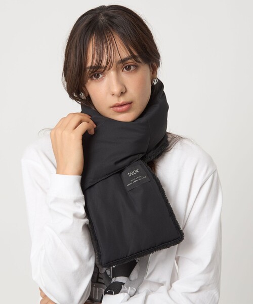 TAION（タイオン）の「【別注】＜TAION＞ダウンボア マフラー（マフラー・レディース・モカ/オフホワイト/ブラック・FREE）」の4枚目の写真