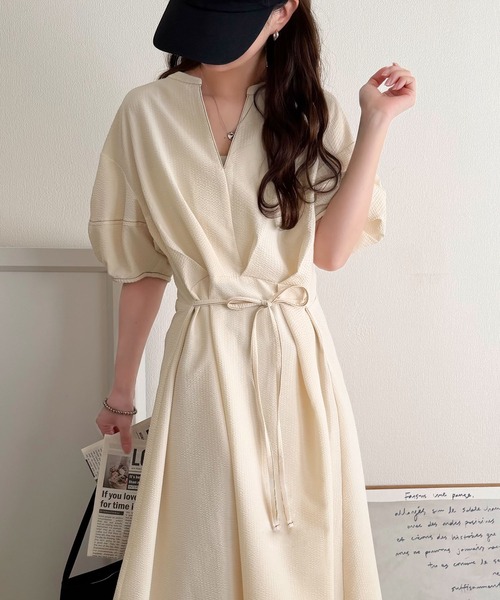 classicalelf(クラシカルエルフ)の「【UVカット・防シワ・吸水速乾機能付き】涼しさも美しさも、さらっと叶える。サッカーランタンスリーブステッチタックワンピース(無地・チェック柄)(ワンピース・レディース・アイボリー/ブラック系/ブラウン系/ブラック・LARGE/X-LARGE/SMALL/MEDIUM)」の13枚目の写真