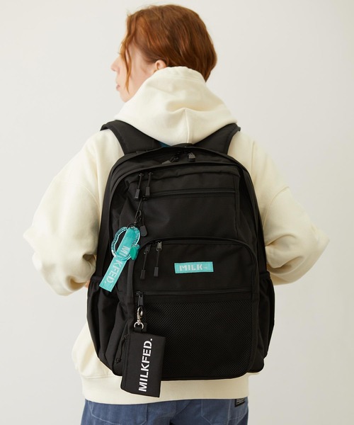 MILKFED.(ミルクフェド)の「【23L】W ZIP BACKPACK LtGREEN【PC収納可・A4サイズ・WEB限定】(バックパック/リュック・レディース・ブラック・ONE SIZE)」の10枚目の写真