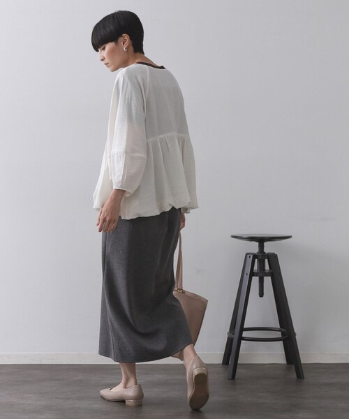 OPAQUE.CLIP(オペークドットクリップ)の「シアーバルーンペプラムブルゾン【洗える】(ブルゾン・レディース・ブラック/アイボリー/ダークブラウン・42/40/38)」の6枚目の写真