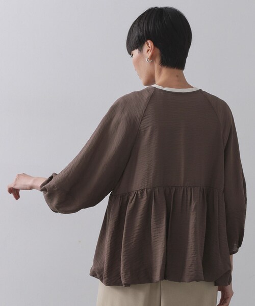 OPAQUE.CLIP(オペークドットクリップ)の「シアーバルーンペプラムブルゾン【洗える】(ブルゾン・レディース・ブラック/アイボリー/ダークブラウン・42/40/38)」の18枚目の写真