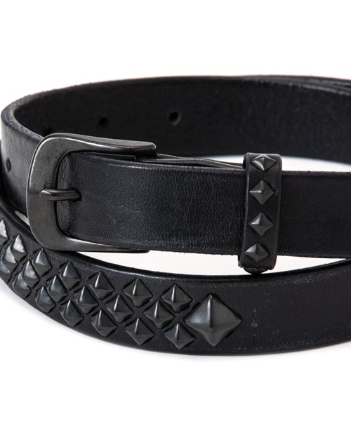 CALEE(キャリー)の「BLACK STUDS LEATHER NARROW BELT<EXCLUSIVE>(ベルト・メンズ・ブラック×ブラック・MEDIUM/LARGE/X-LARGE/SMALL)」の2枚目の写真