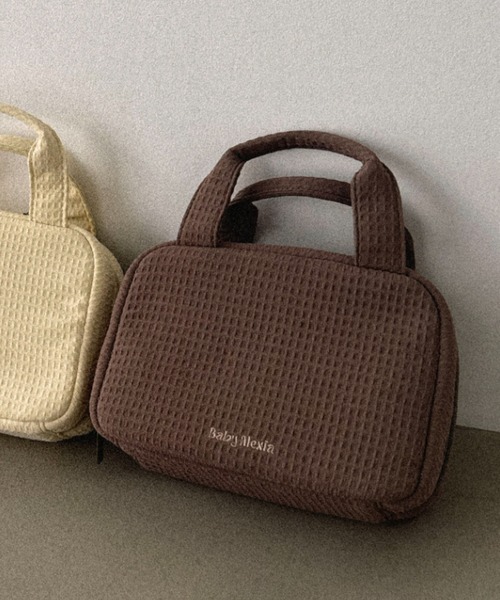 ALEXIA STAM（アリシアスタン）の「Waffle Diaper Pouch /ワッフルおむつポーチ（おむつ用品/おむつポーチ・レディース・イエロー/ピンク/ブラウン・FREE）」の2枚目の写真