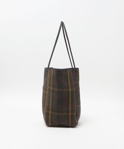 Steven Alan（スティーブンアラン）の「＜AMIACALVA＞OILED COTTON WOOL TOTE M/バッグ（ショルダーバッグ・レディース・ブラック・FREE）」の2枚目の写真