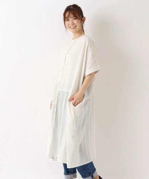 one'sterrace(ワンズテラス)の「総刺繍 切替2WAYワイドフレアワンピース(ワンピース・レディース・ブラック系8/アイボリー系8/ネイビー系5/イエロー系8・02)」の3枚目の写真