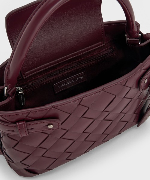 CHARLES & KEITH(チャールズ & キース)の「Ivette イヴェット ウーブントップハンドルバッグ(トートバッグ・レディース・スミクロ/ワインレッド・M)」の5枚目の写真