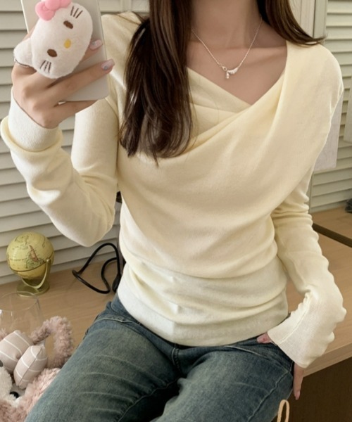 gossip!ロサンゼルス(ゴシップロサンゼルス)の「【Y2Kガーリー】アシンメトリーショルダーニットTシャツ(ニット/セーター・レディース・ブルー/ベージュ/オフホワイト・FREE)」の8枚目の写真