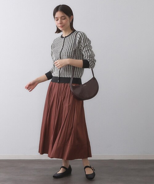 セール】レザーライクタックフレアスカート【洗濯機洗い可】（スカート