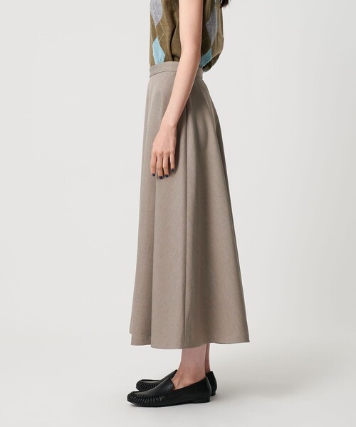 BEAUTY&YOUTH UNITED ARROWS（ビューティーアンドユースユナイテッドアローズ）の「ポリエステルツイル サーキュラースカート ウォッシャブル（スカート・レディース・ベージュ/ブラック・M/S）」の11枚目の写真