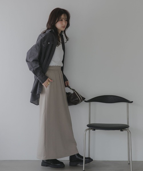 slattgir(スラットジール)の「高身長 ストレートスウェットスカート(セットアップ対応)(トールサイズ)Essenave(スカート・レディース・グレイッシュベージュ/ネイビー・TLL/T3L/T4L/T5L/TM/TL)」の6枚目の写真